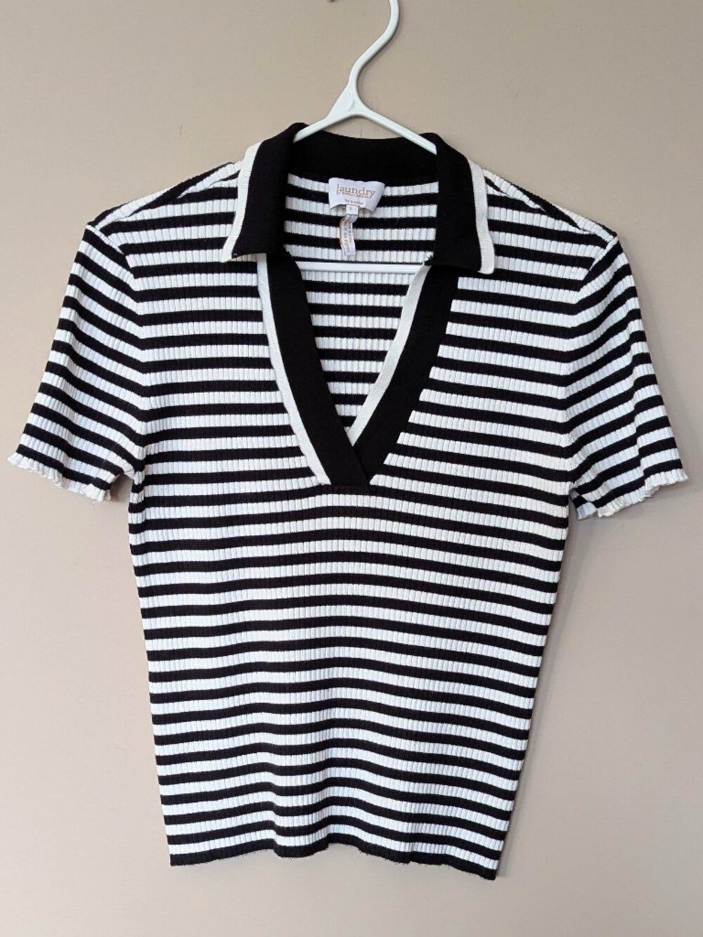 Laundry By Shelli Segal Black and White Fitted Polo Tee